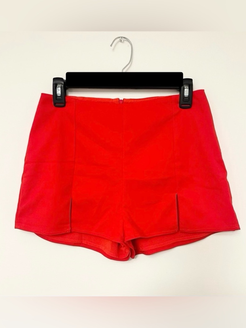 Superdown Jene High Waist Red Orange Split Mini Shorts Medium